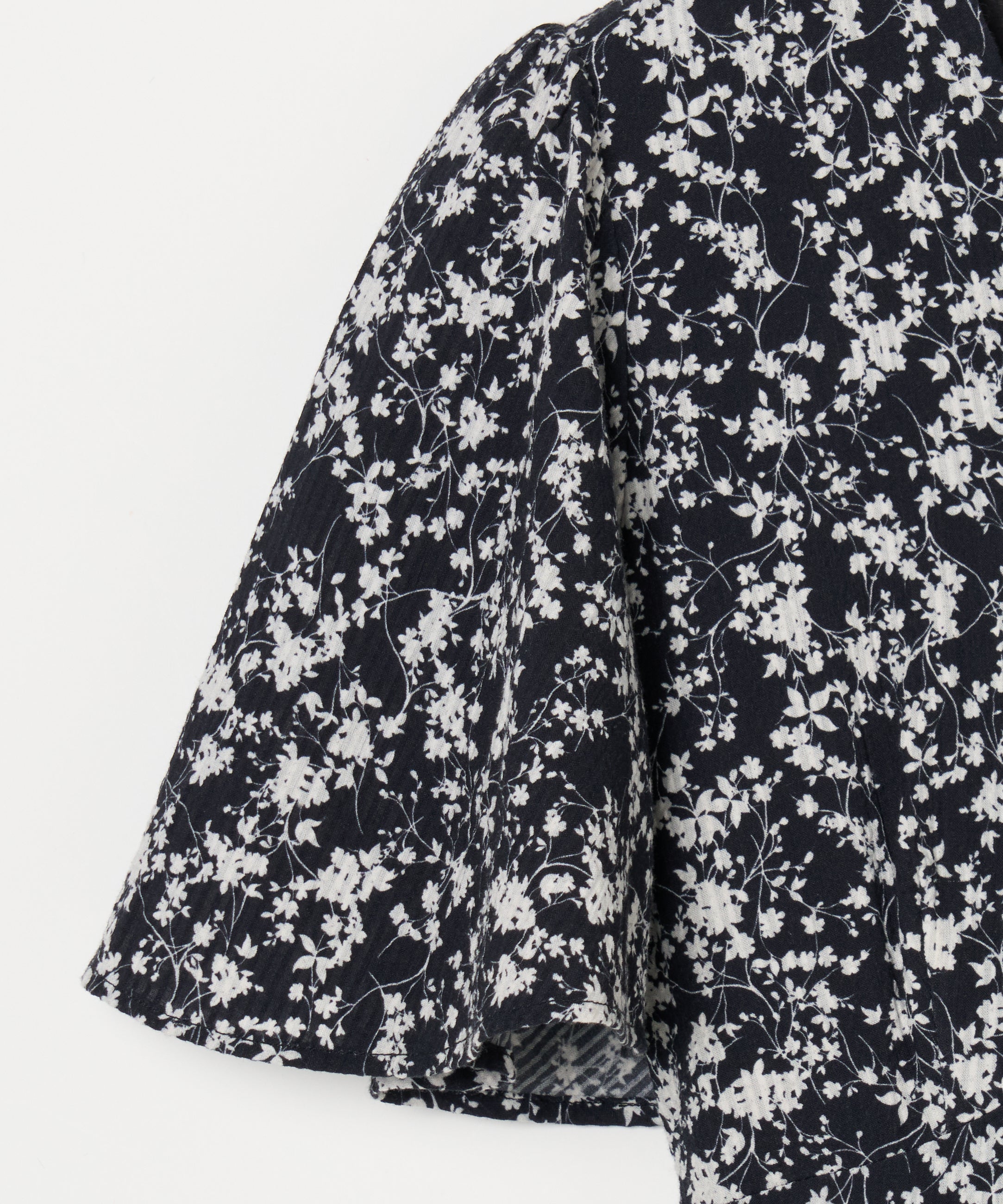 【予約】せせらぎのドレス Seersucker Shadow Play/Black