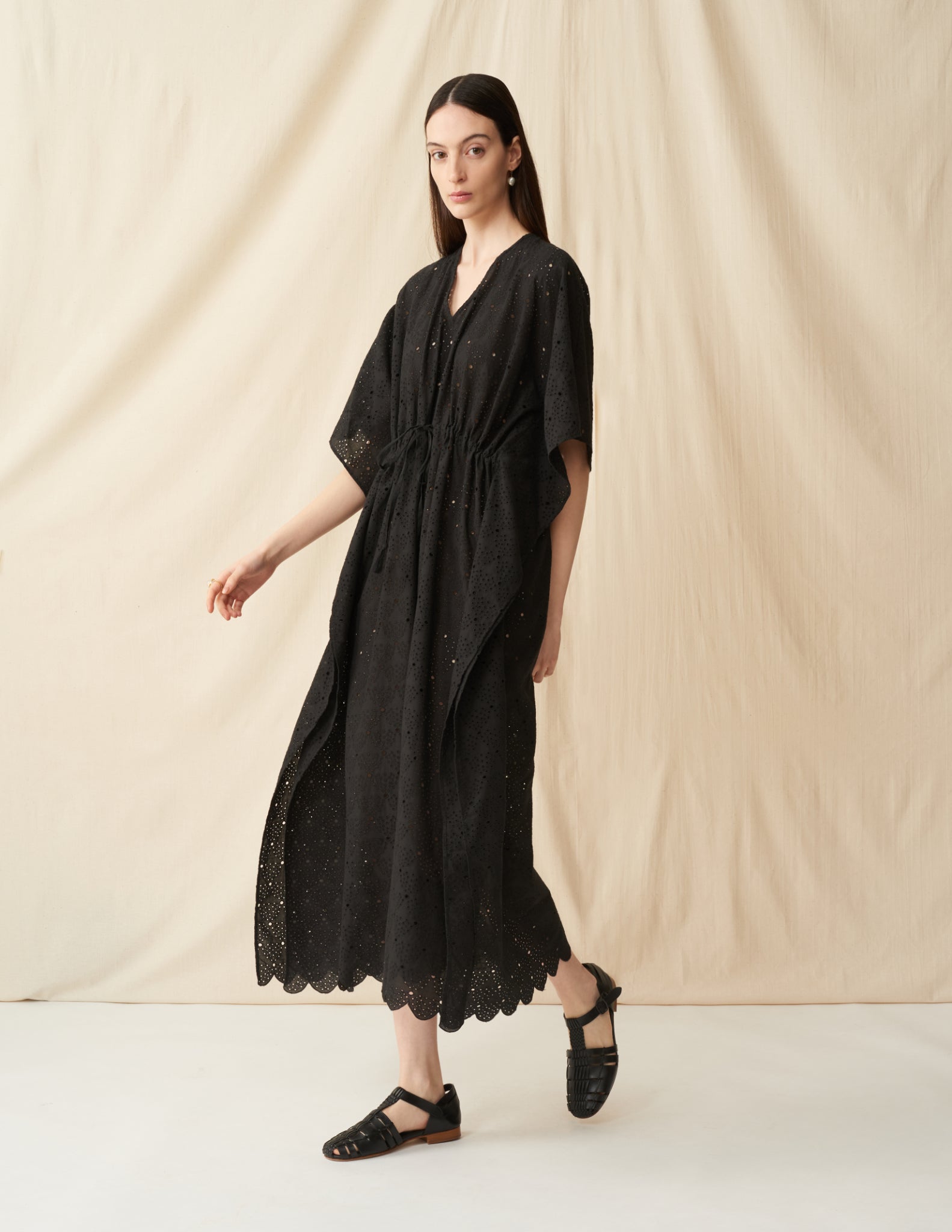 【予約】<br>草原の光のカフタン <br>Lace Arabesque/Black