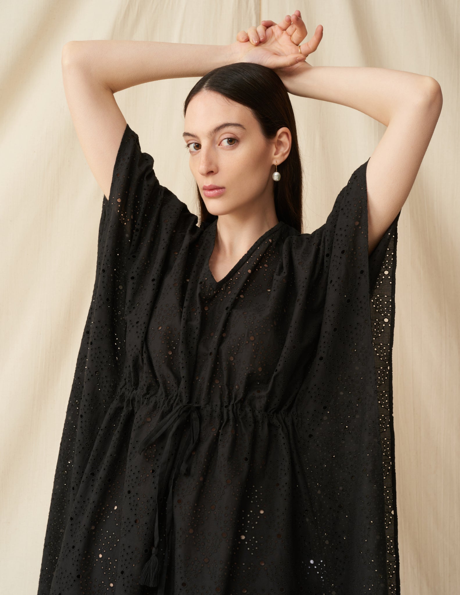 【予約】<br>草原の光のカフタン <br>Lace Arabesque/Black