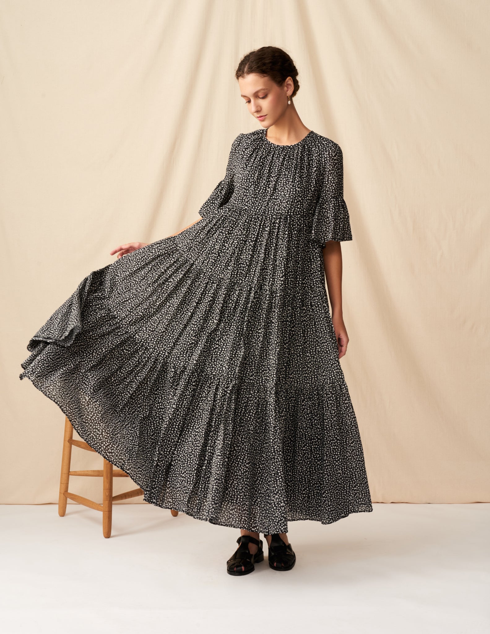 【予約】<br>春のすずらんのドレス <br>Baby Daisies/Black