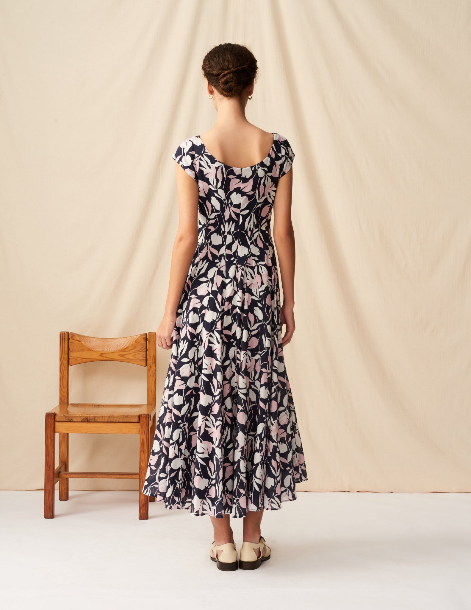【予約】<br>月の夢のドレス Floating Leaves/Navy