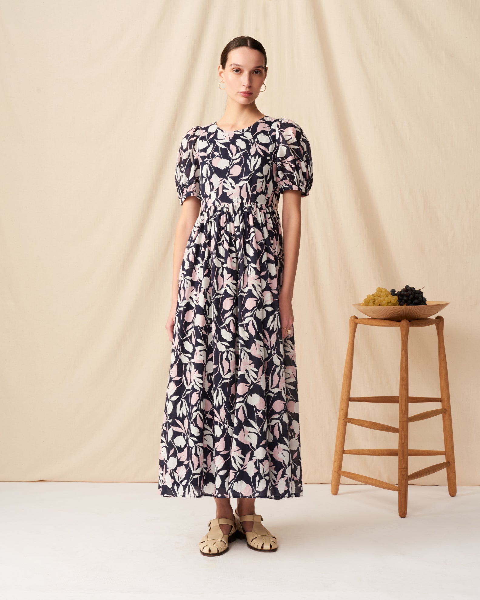 【予約】<br>夏のレディのドレス (パプスリーブ) <br>Floating Leaves/Navy