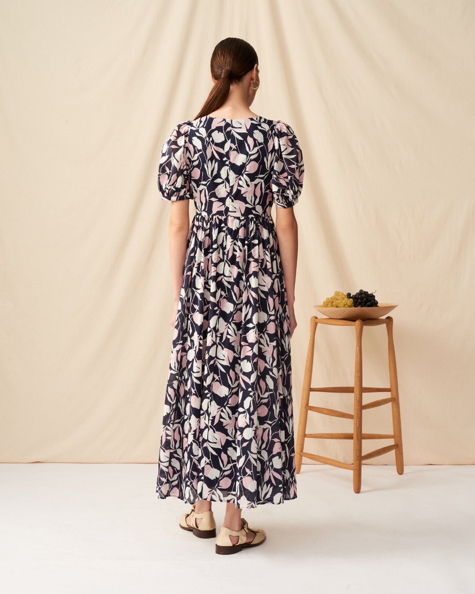 【予約】<br>夏のレディのドレス (パプスリーブ) <br>Floating Leaves/Navy