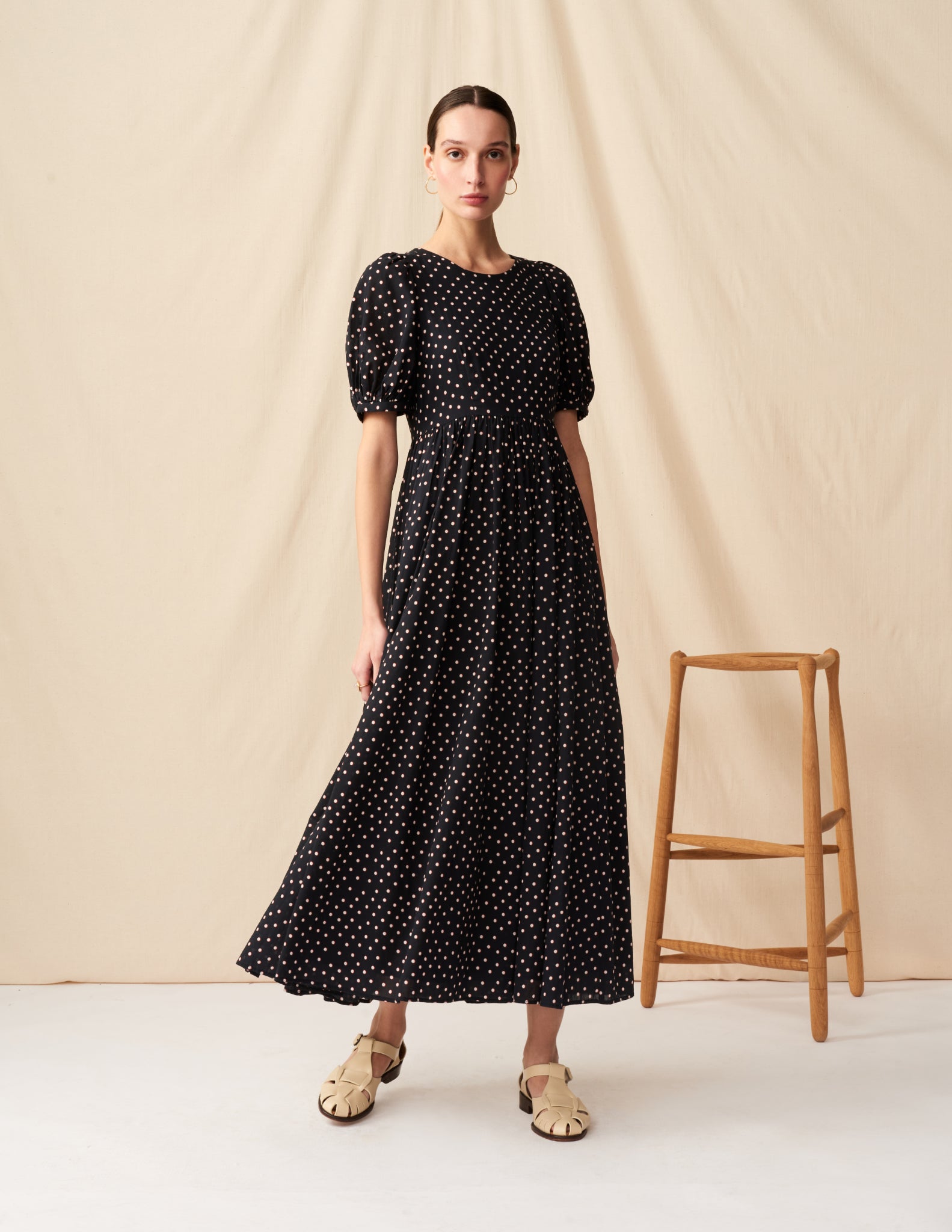 【予約】<br>夏のレディのドレス (パプスリーブ) <br>New Moon/Red&Black