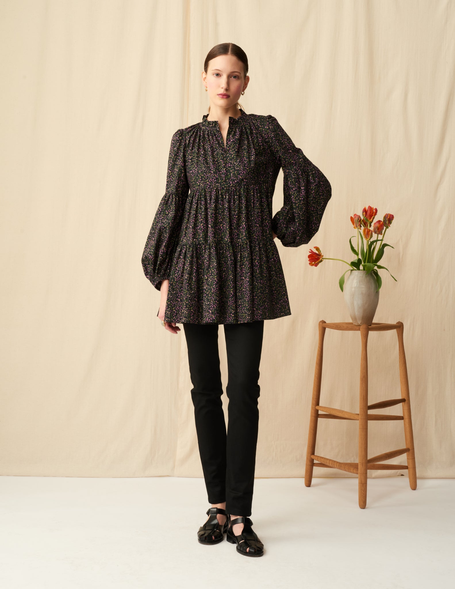 星明りのロングブラウス Poppy Fields/Black