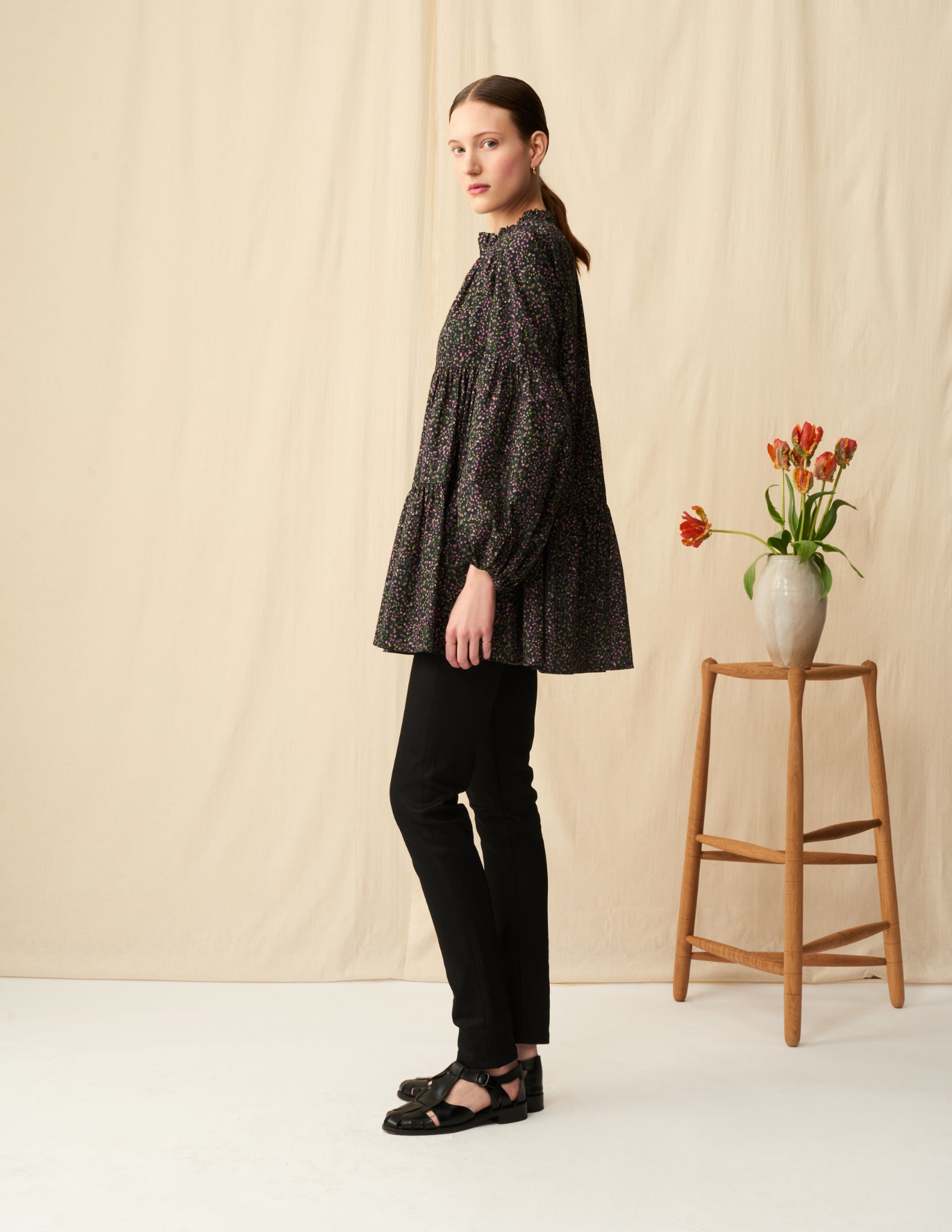 星明りのロングブラウス Poppy Fields/Black