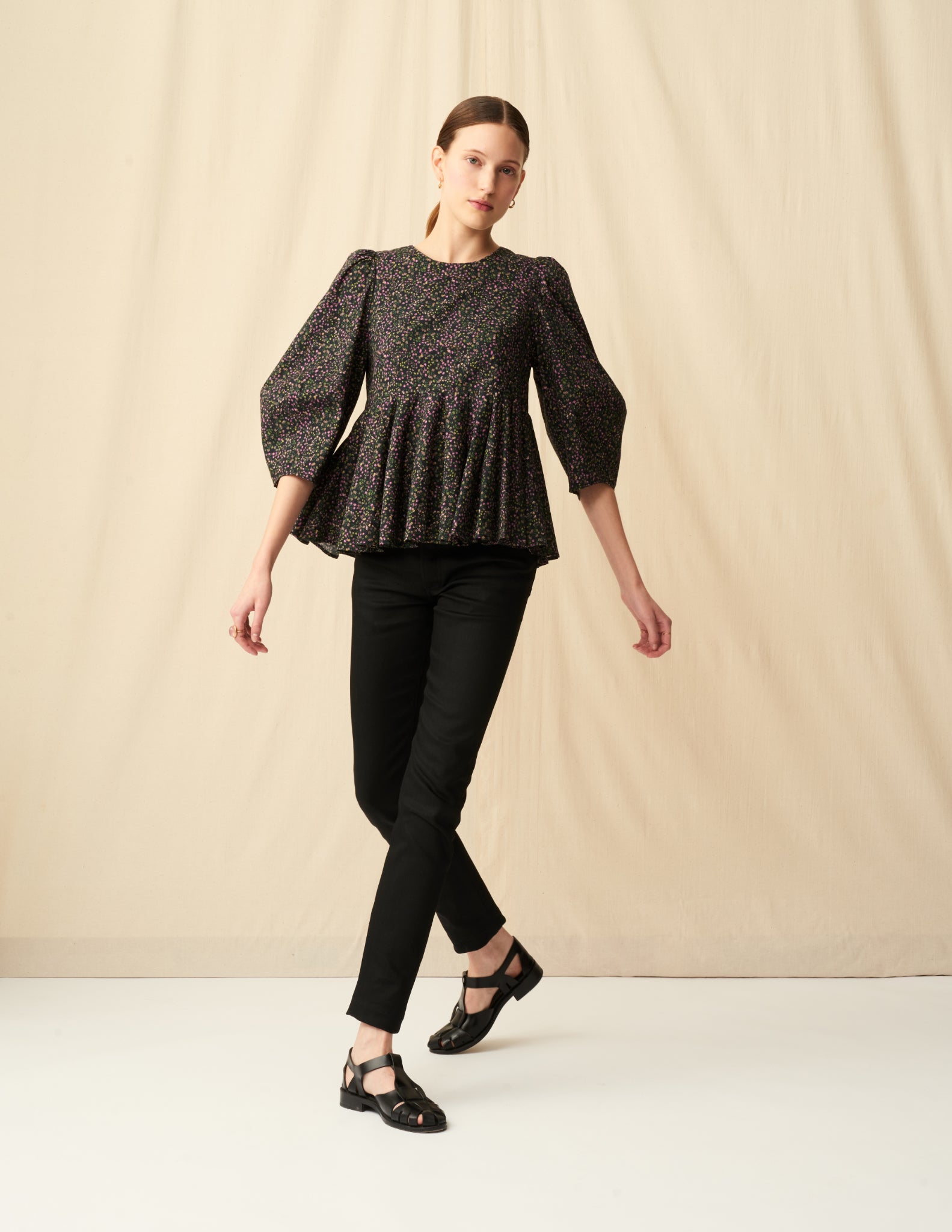 花の蕾のブラウス Poppy Fields/Black