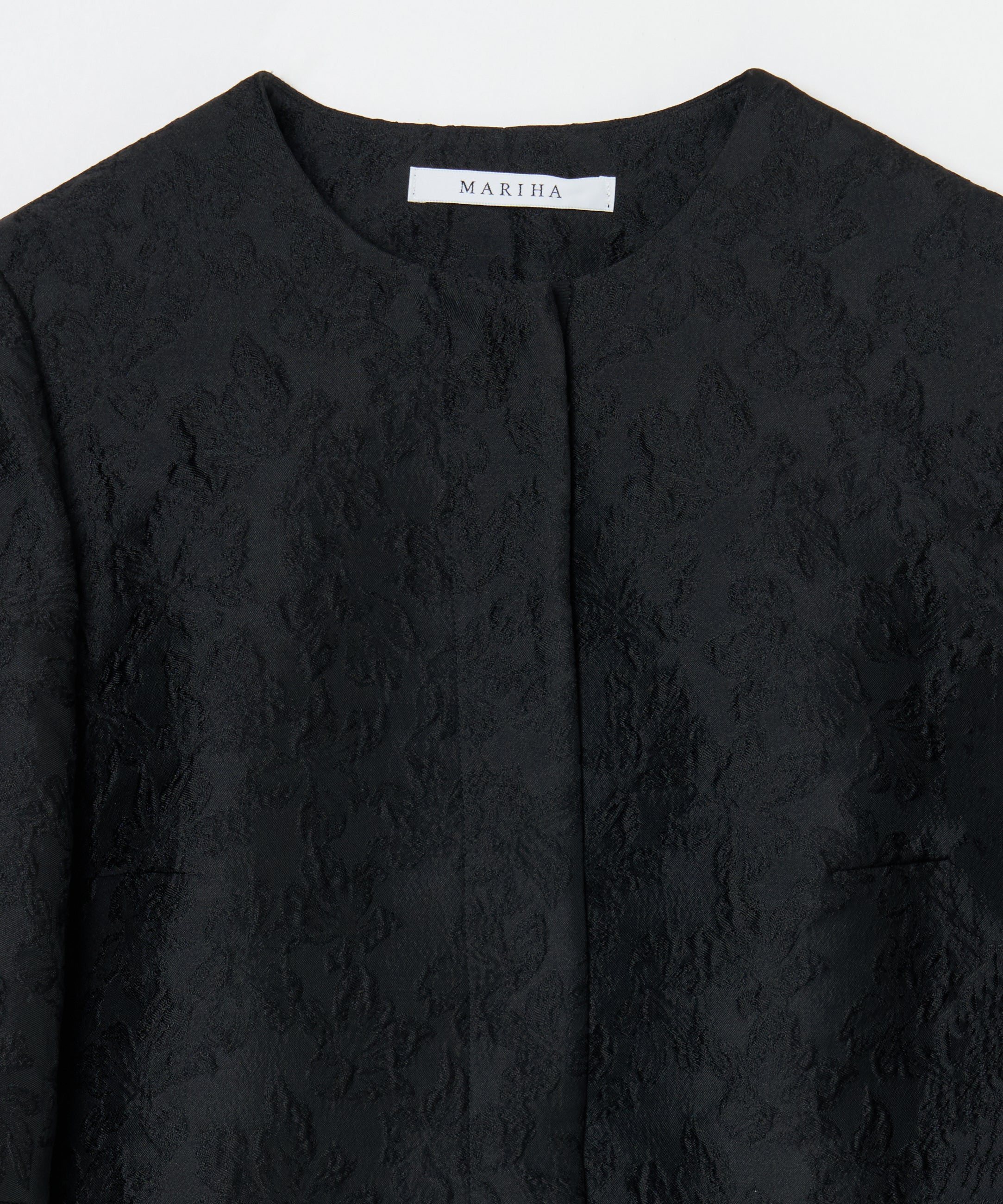 花の蕾のジャケット Black