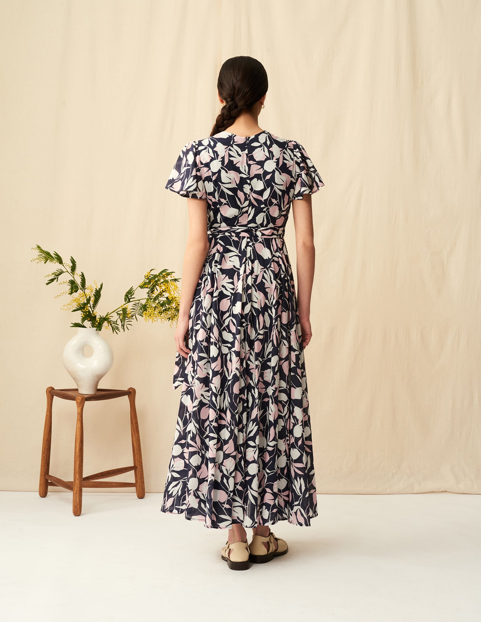 【予約】<br>マドモアゼルのドレス(半袖) <br>Floating Leaves/Navy