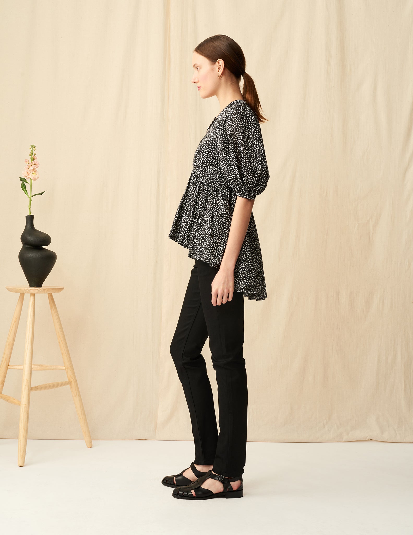 【予約】<br>ラストダンスのブラウス <br>Baby Daisies/Black