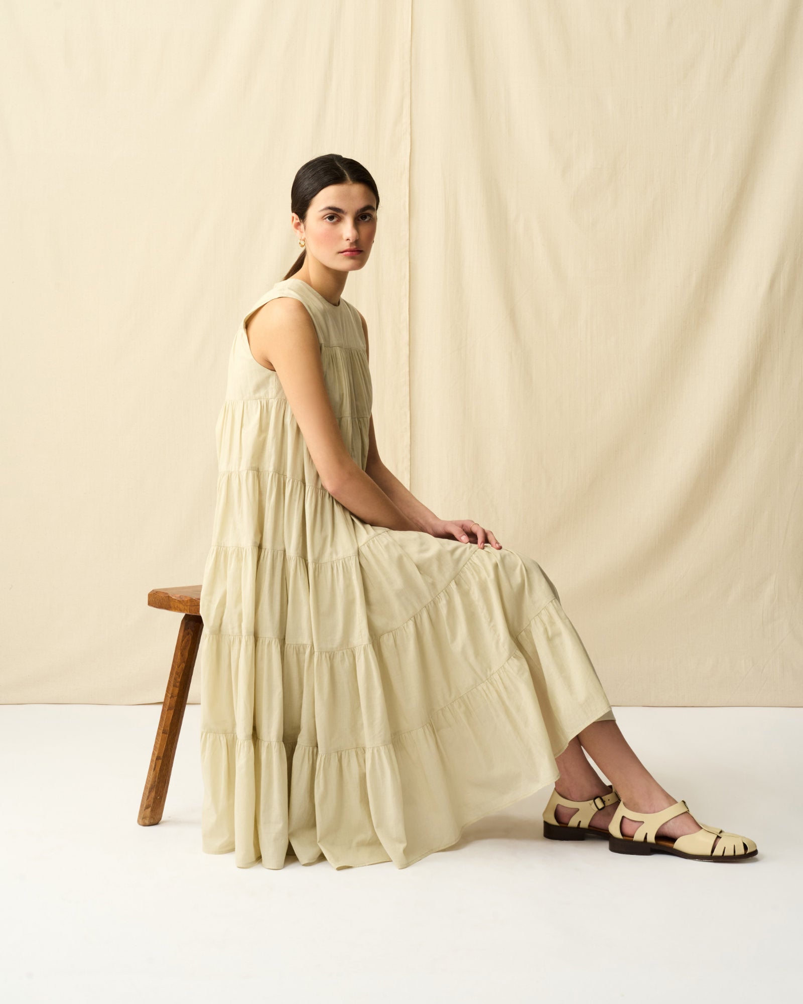 【予約】ミューズのドレス ショート Champagne