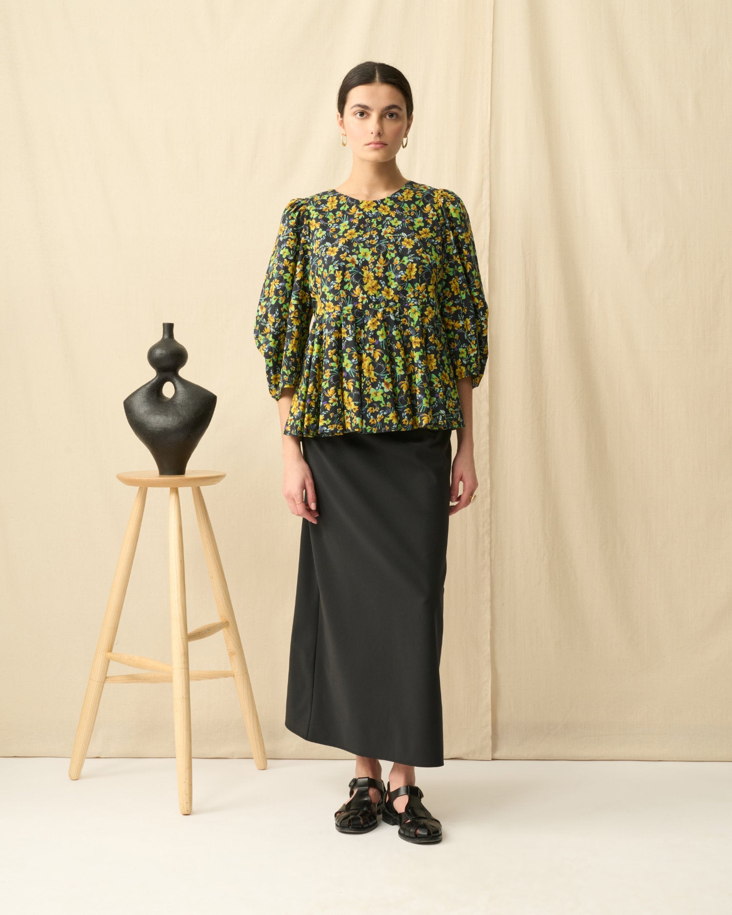 花の蕾のブラウス Autumn Aura/Black