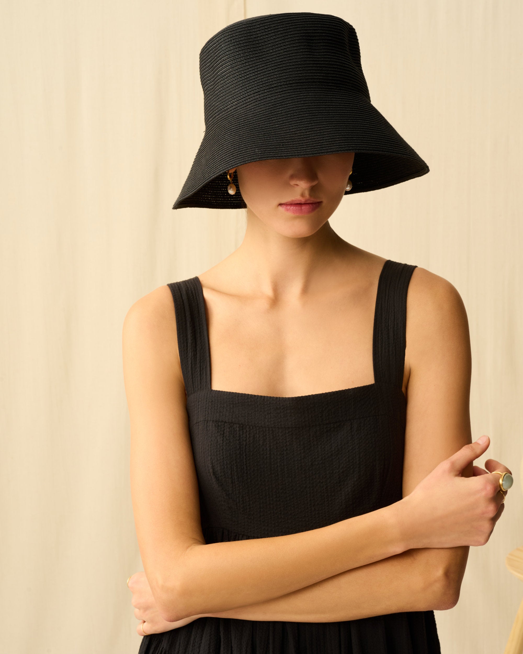 【予約】ヘップバーンハット Long Brim Black
