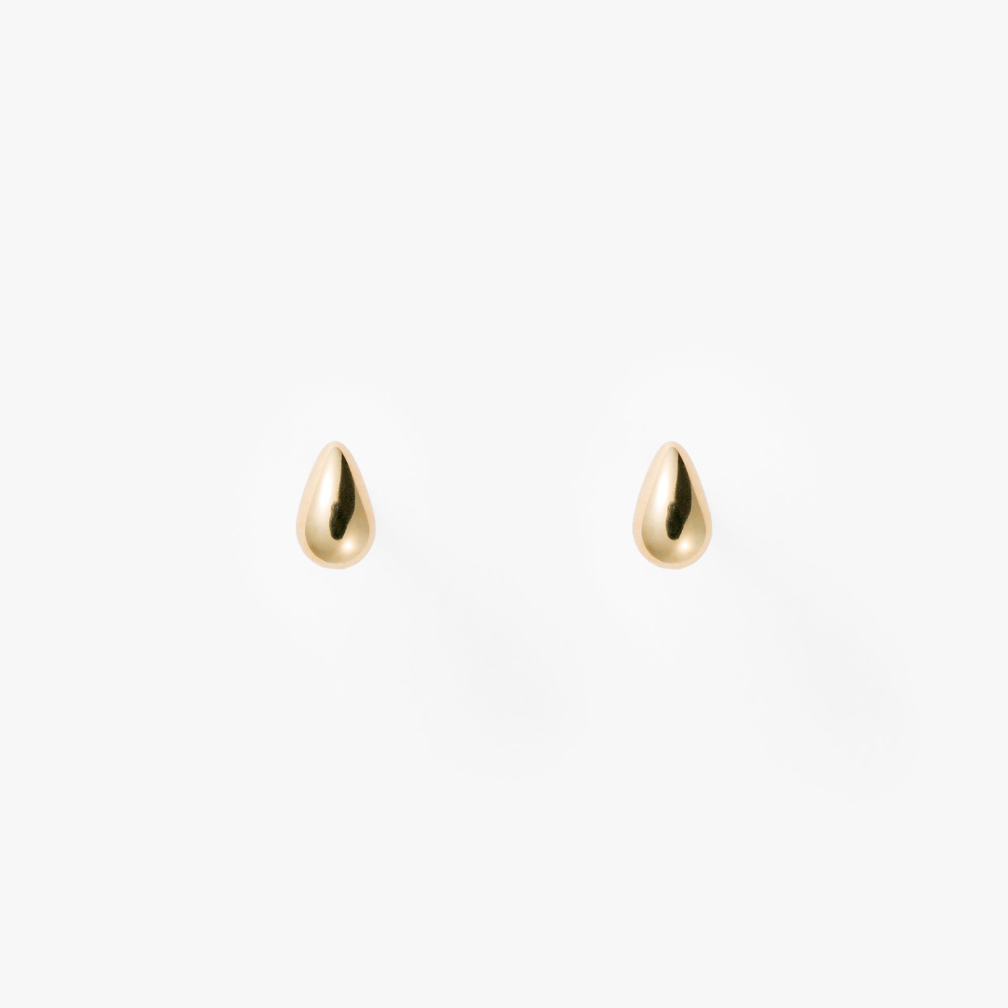 光の雫 スタッドピアス【K18YG】