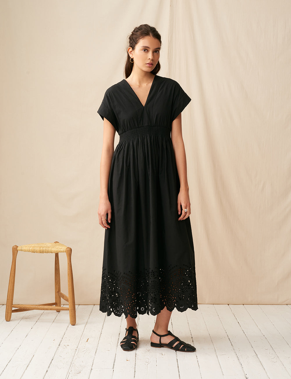 夏の光のドレス<br> Scalloped Lace Garden/Black