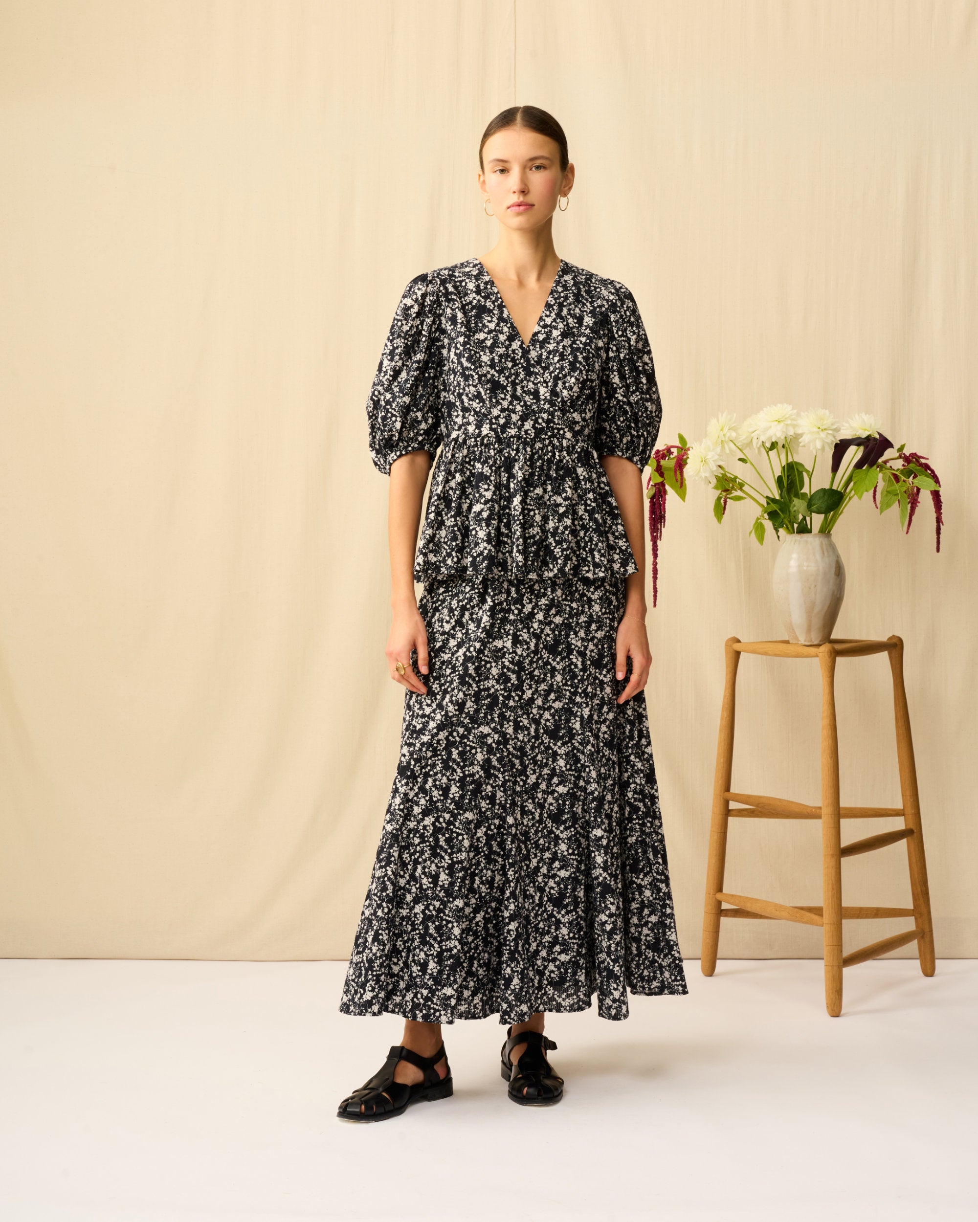 【予約】マドモアゼルのブラウス Seersucker Shadow Play/Black