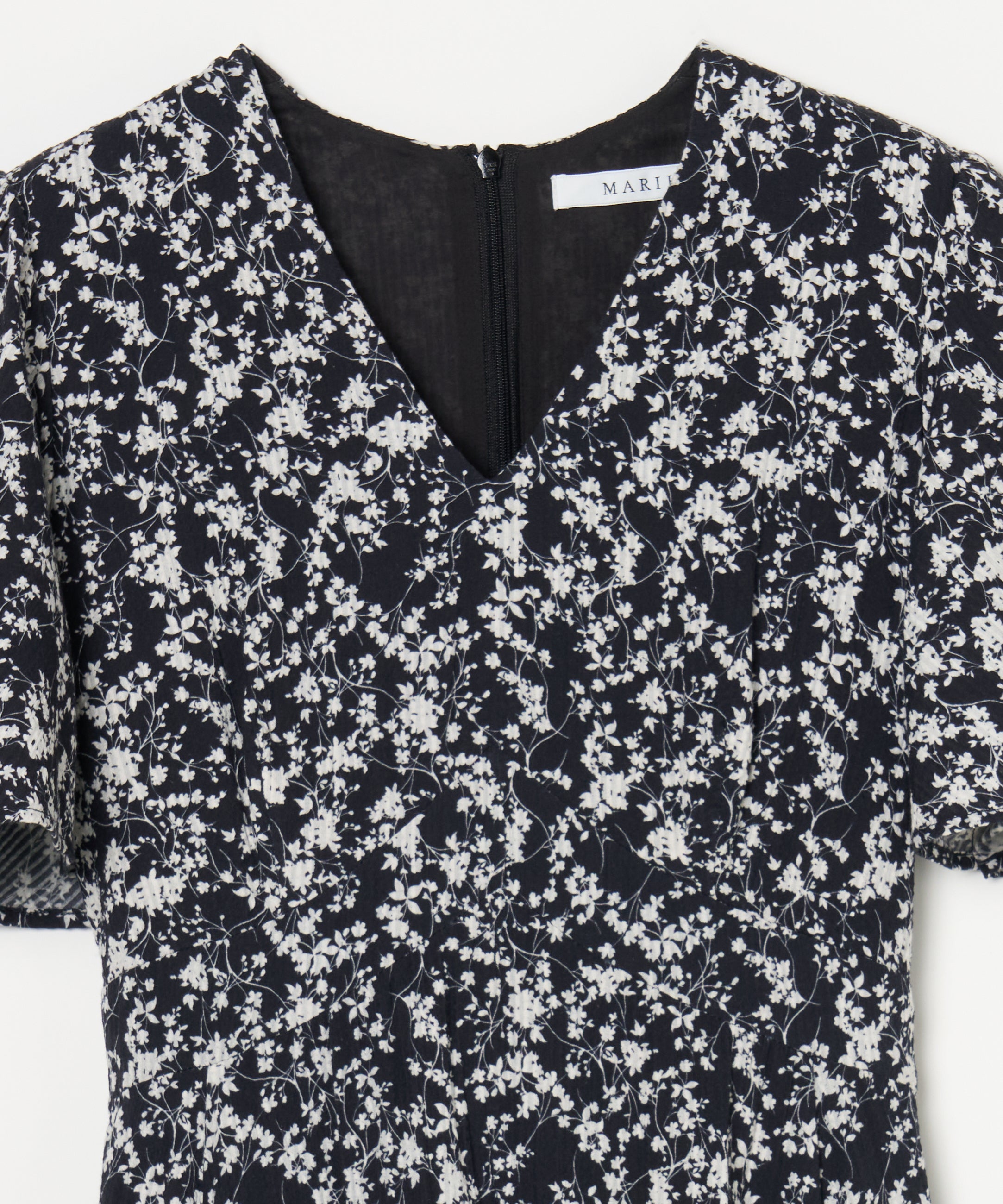 【予約】せせらぎのドレス Seersucker Shadow Play/Black