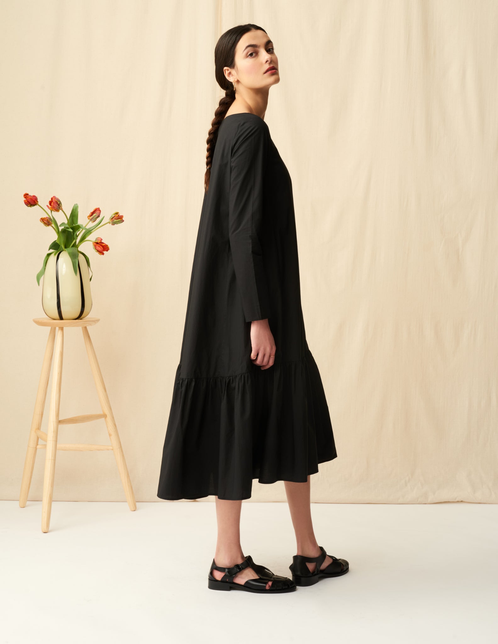 フラワーガーデンのドレス<br>Onyx