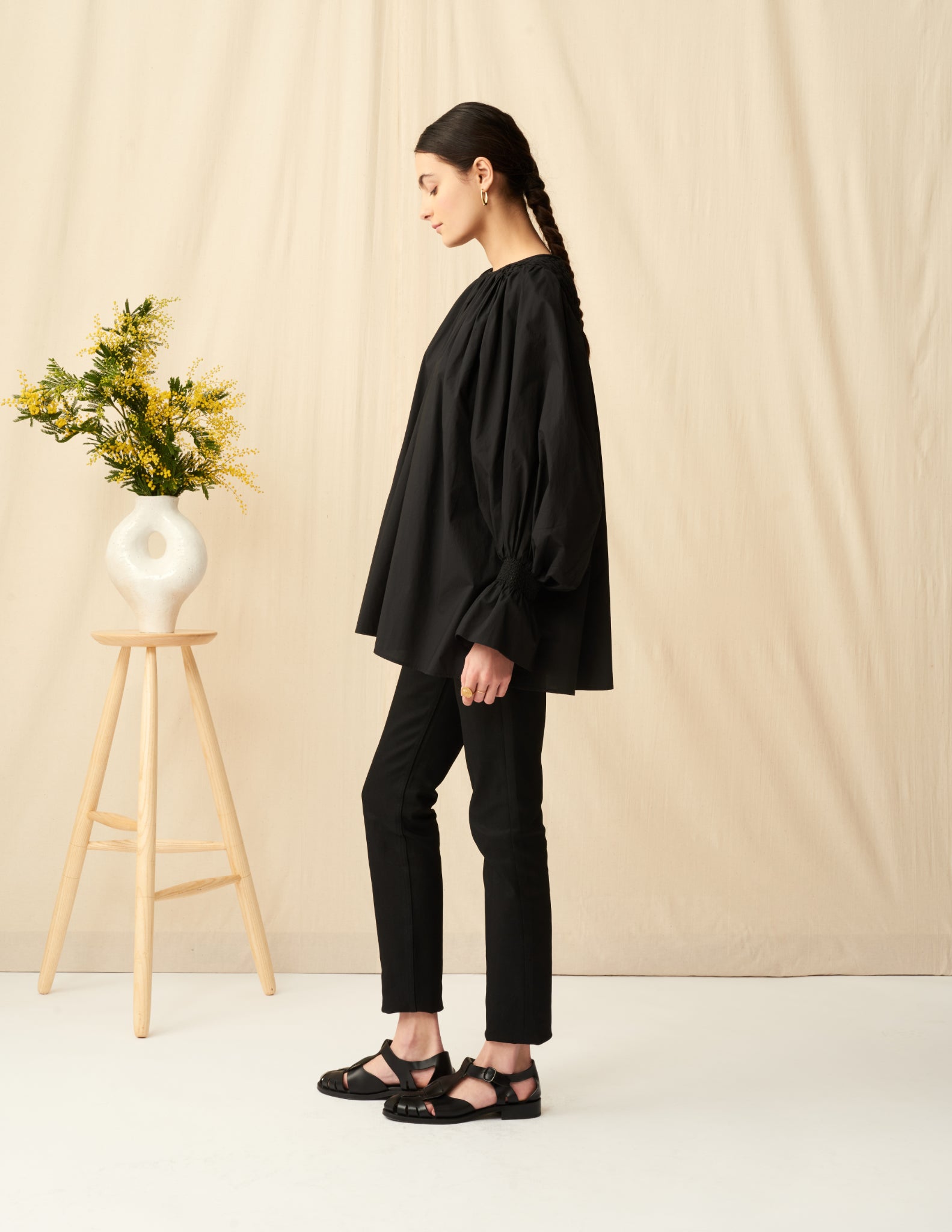 そよ風のブラウス Onyx