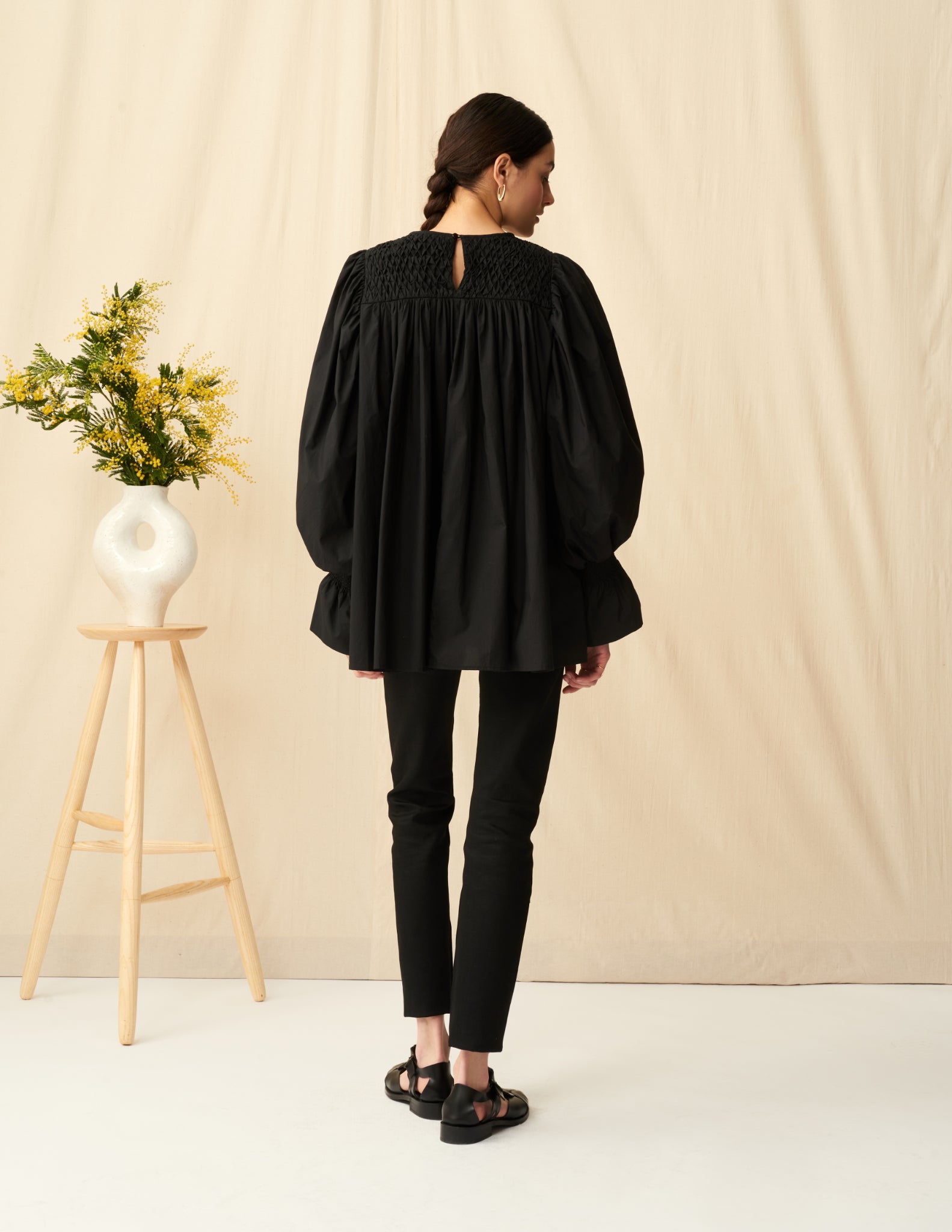 そよ風のブラウス Onyx
