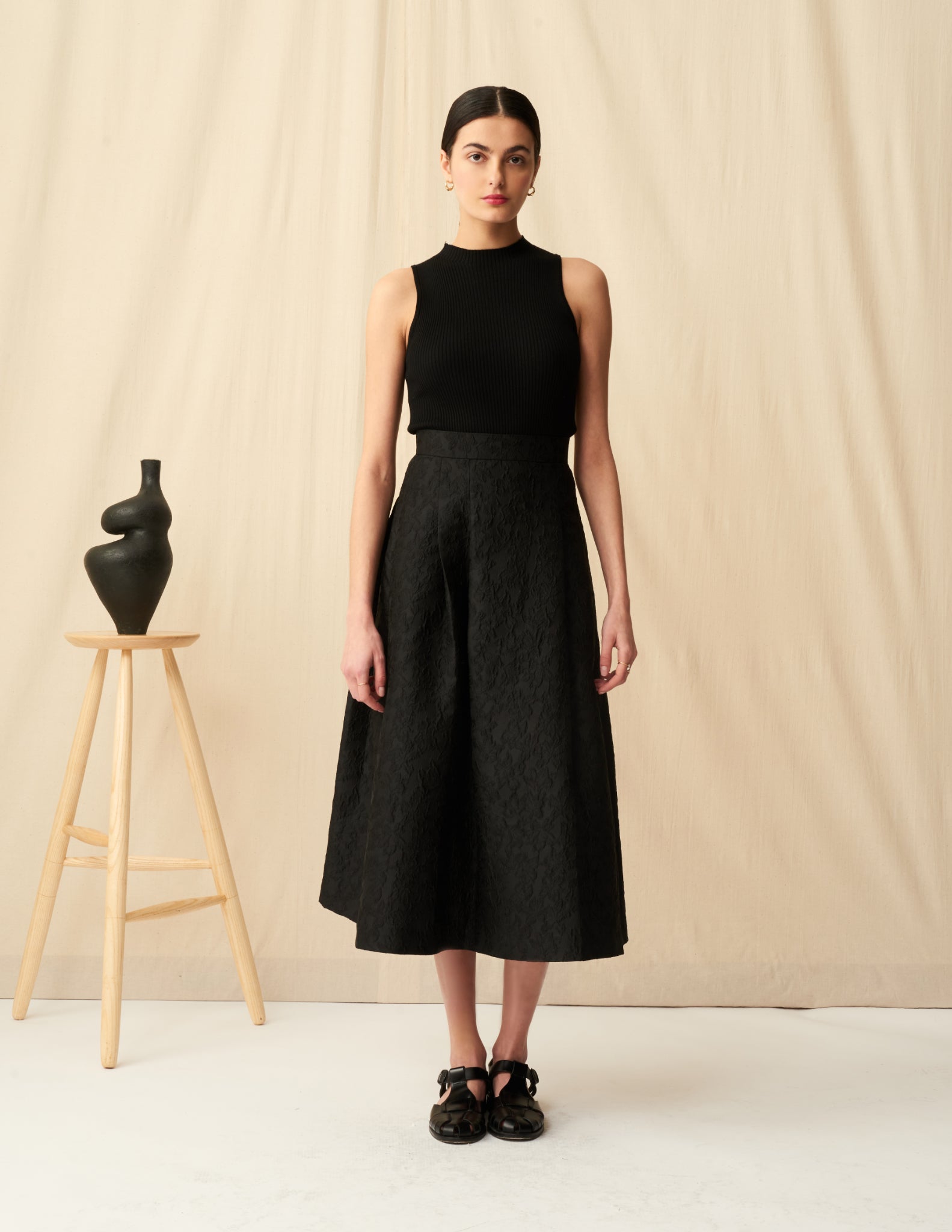 シャンデリアのスカート Black
