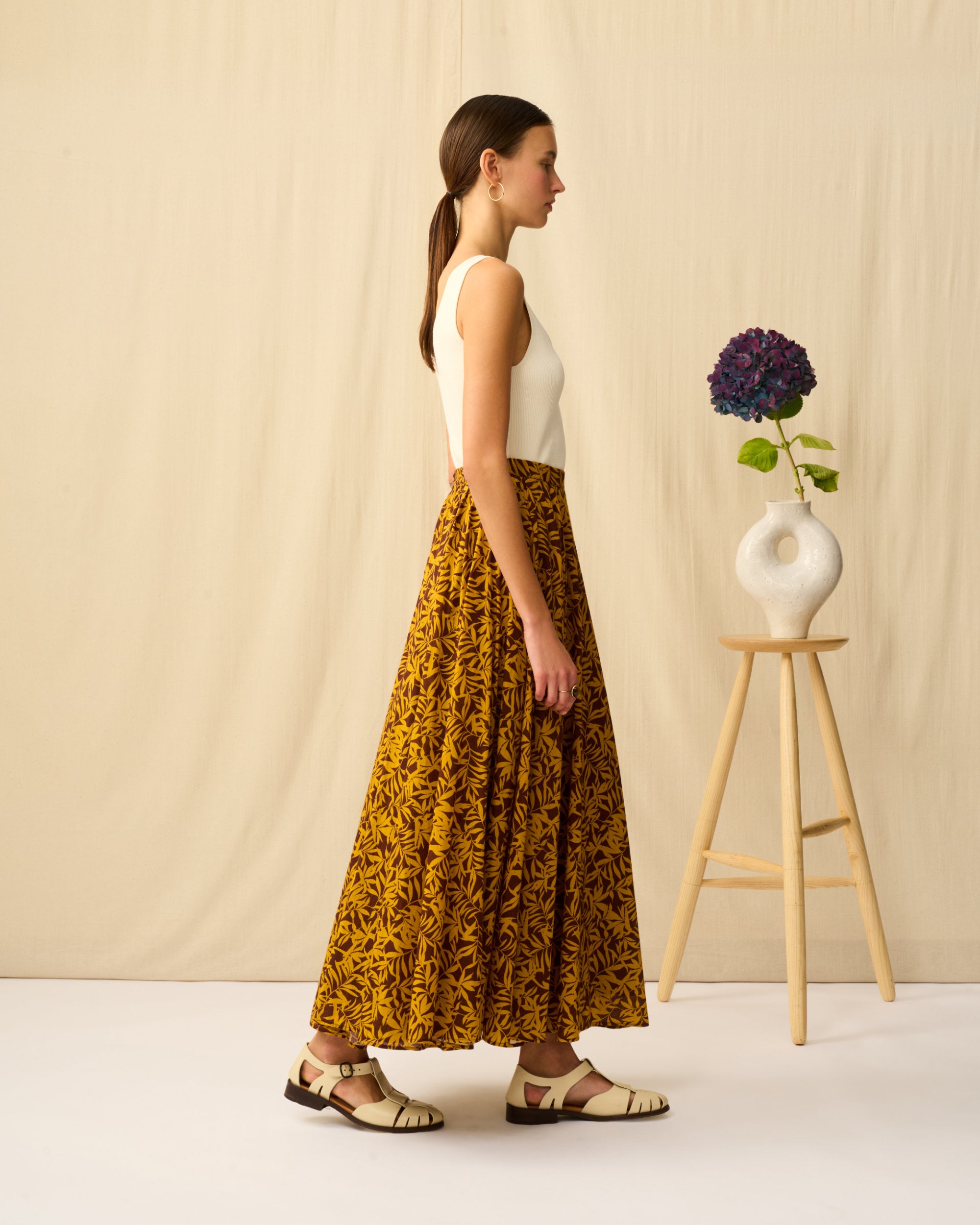 【予約】夜風のスカート Breezy Leaves/Brown