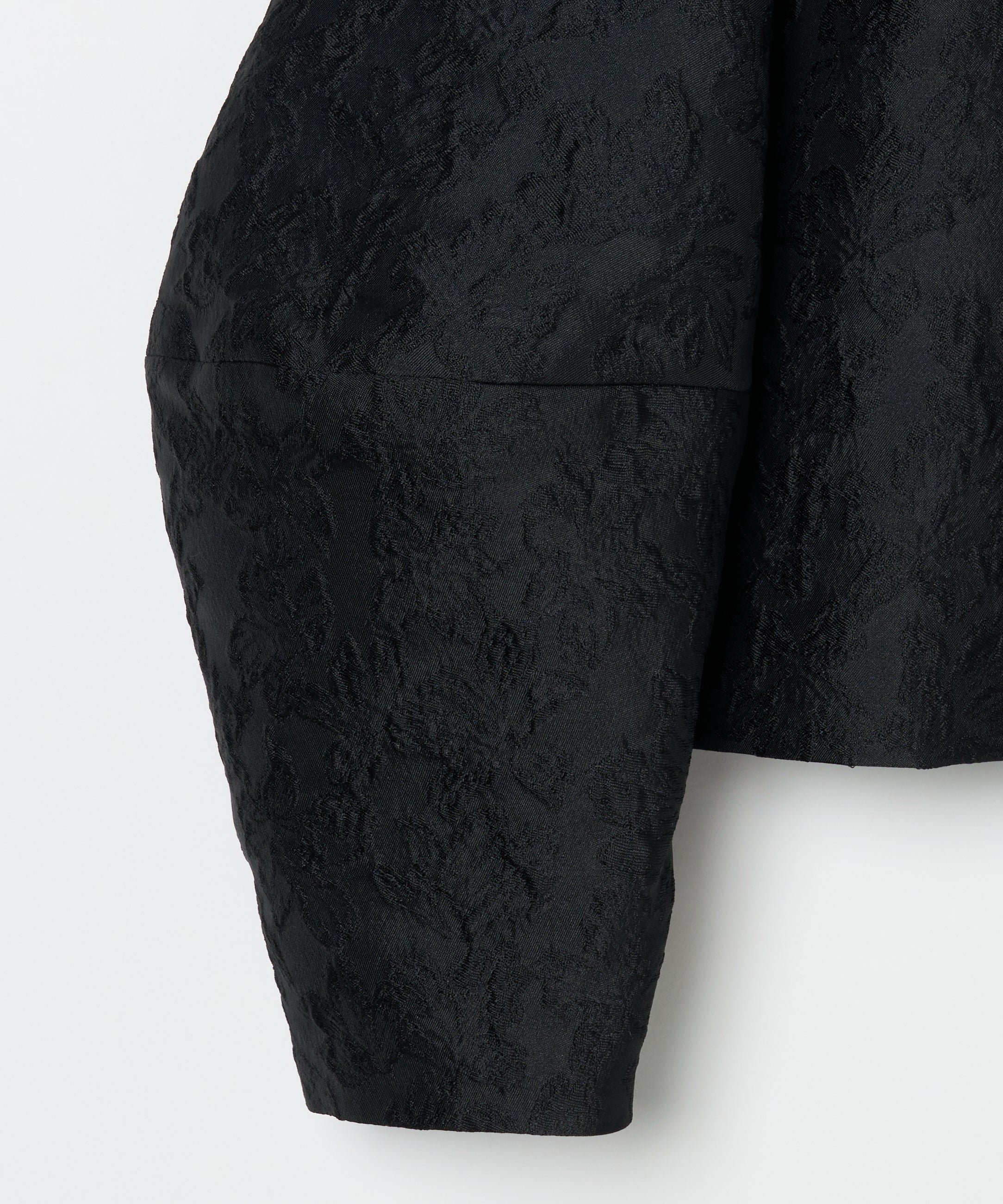 花の蕾のジャケット Black