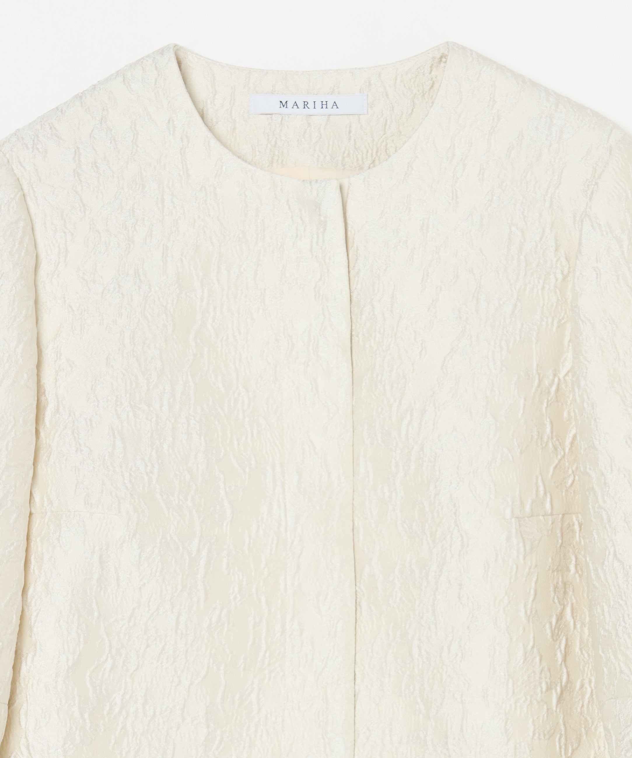 花の蕾のジャケット White
