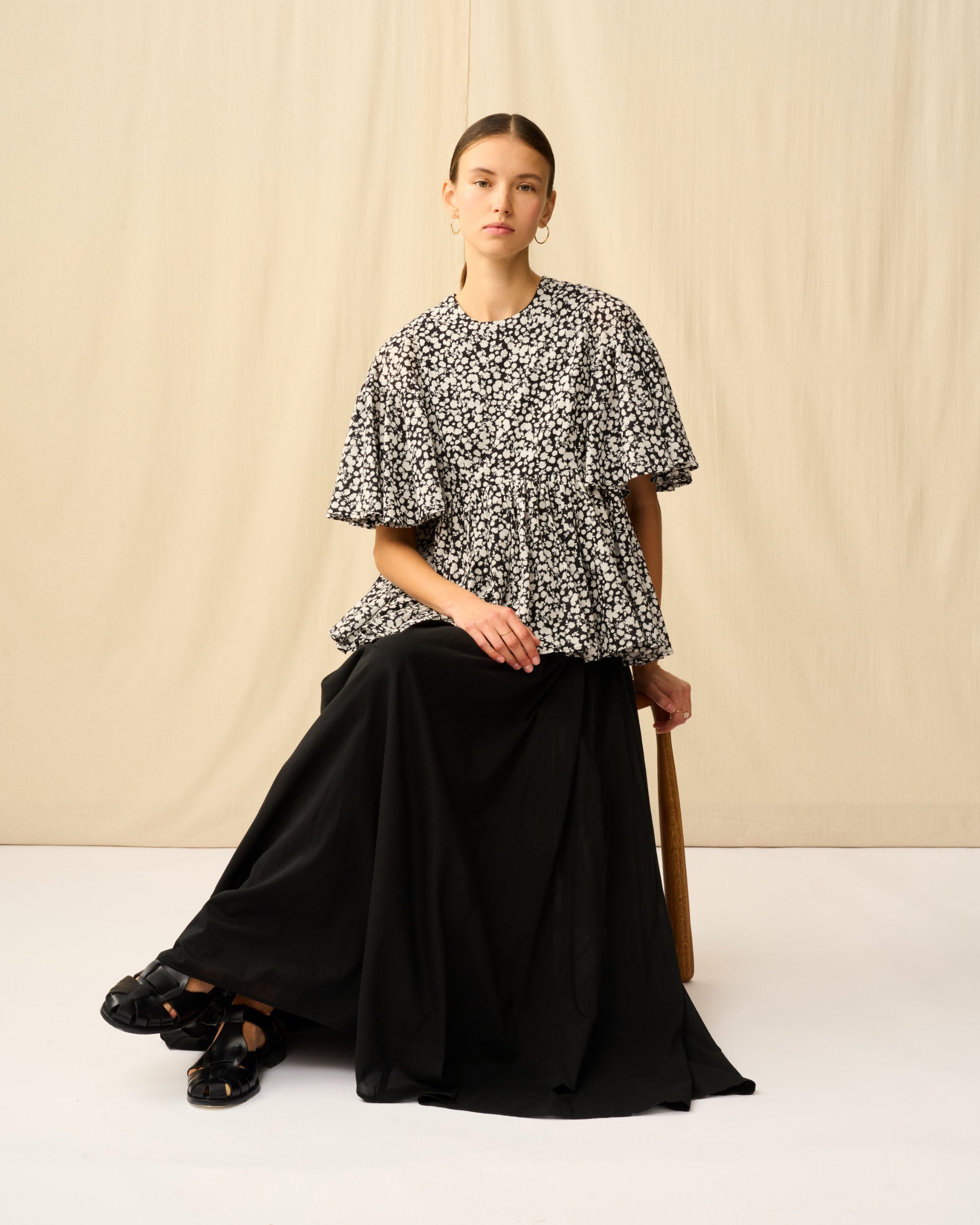 【予約】フリージアのブラウス Dancing Shadows/Black