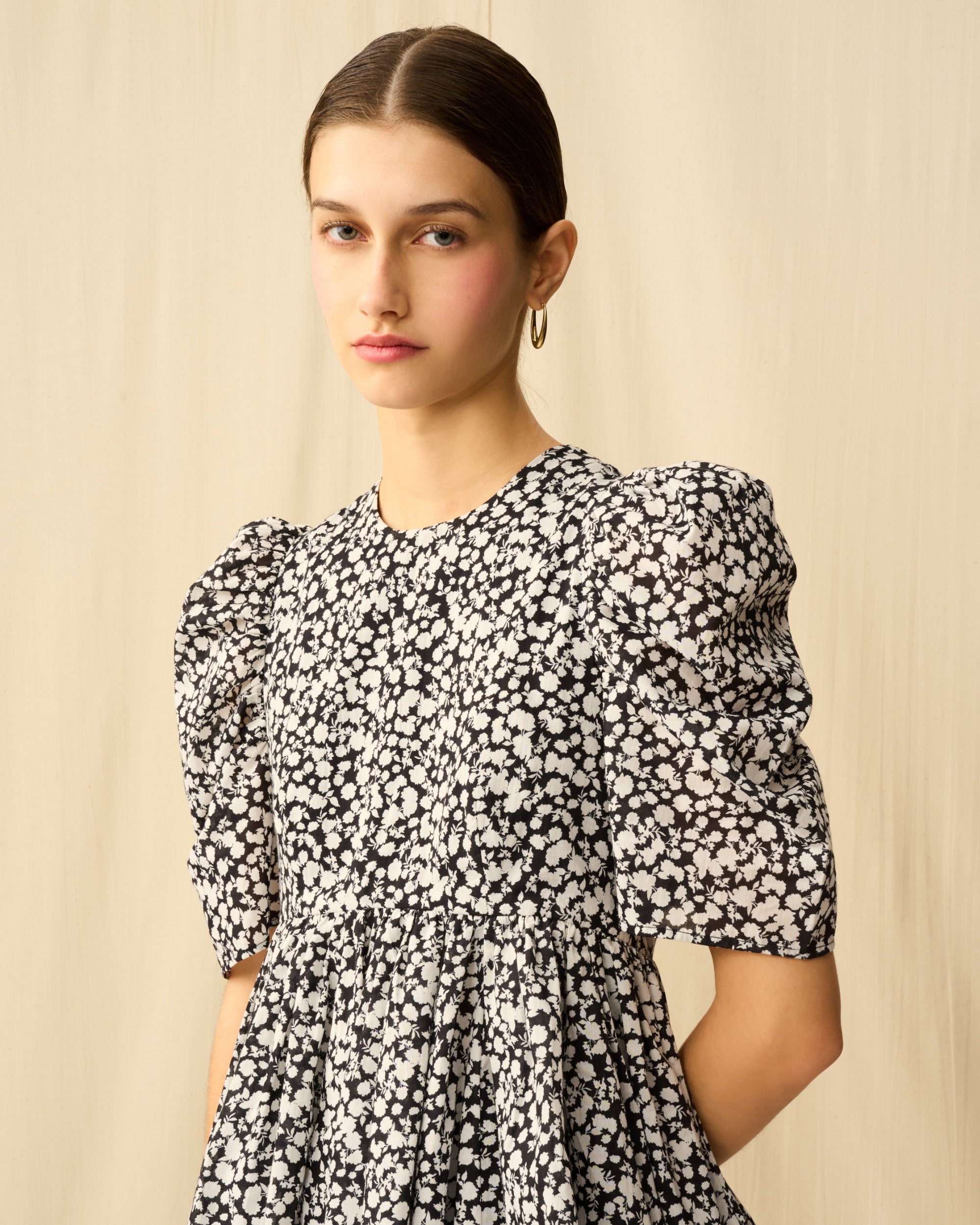 セレナーデのブラウス Dancing Shadows/Black