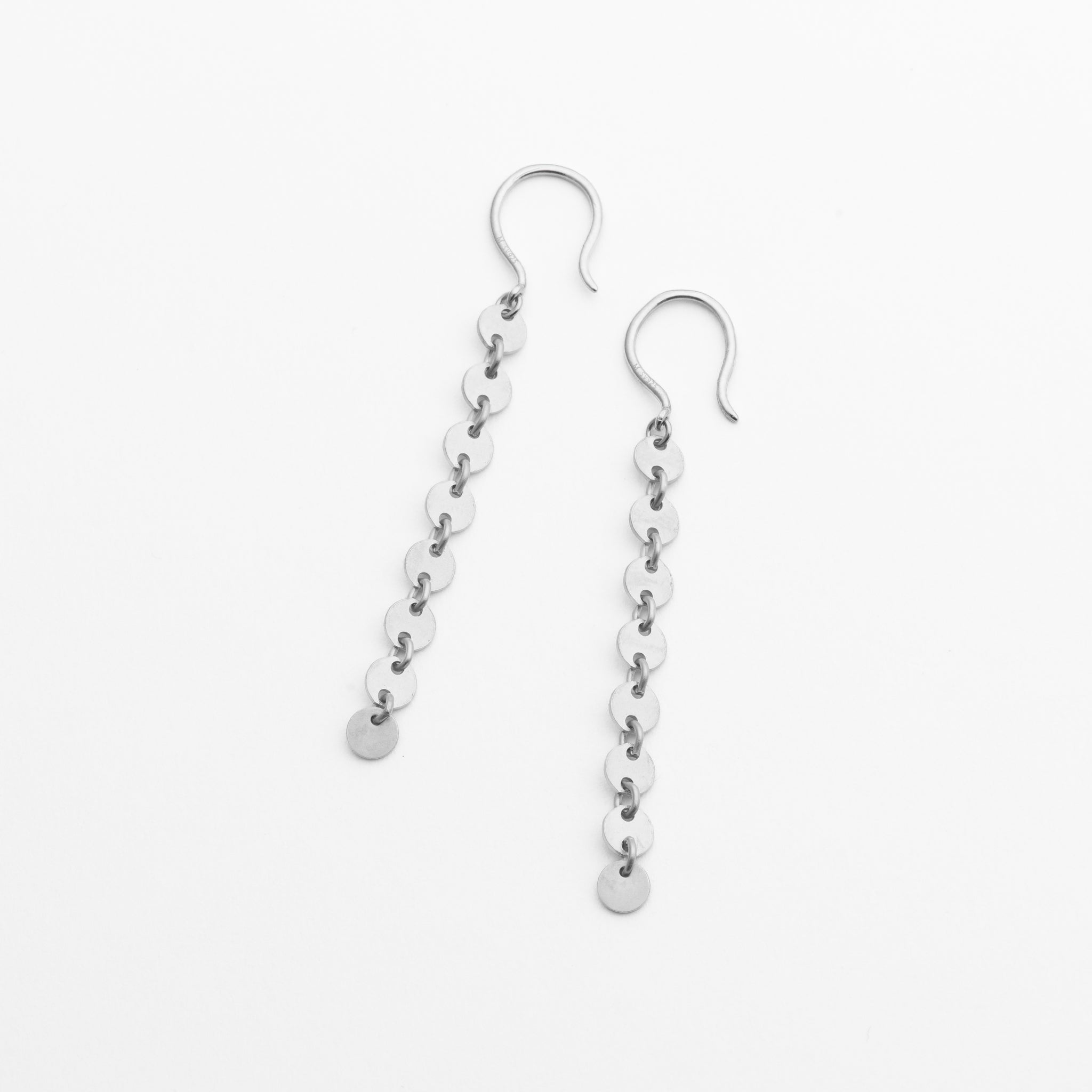 月のかけら ピアス (シルバーカラー)【SV925】